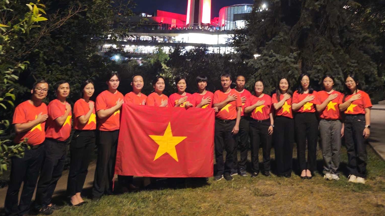 ky niem 80 nam quoc khanh viet nam tai tho nhi ky