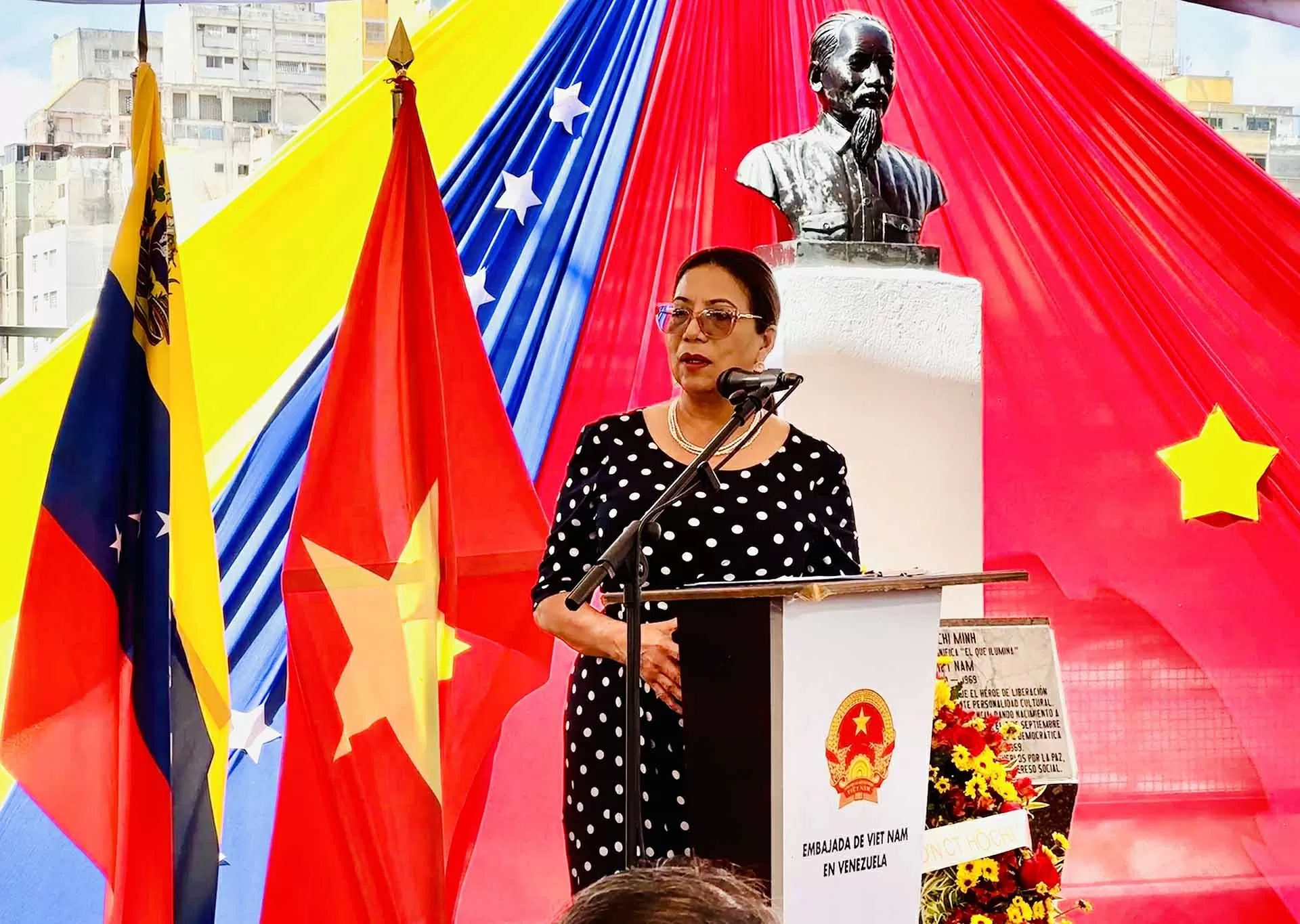 Venezuela tổ chức trọng thể Lễ kỷ niệm 80 năm Cách mạng tháng Tám và Quốc khánh Việt Nam Venezuela tổ chức trọng thể Lễ kỷ niệm 80 năm Cách mạng tháng Tám và Quốc khánh Việt Nam