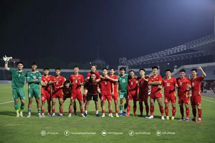 U23 Việt Nam 2-0 U23 Bangladesh: Khởi đầu tưng bừng U23 Việt Nam 2-0 U23 Bangladesh: Khởi đầu tưng bừng