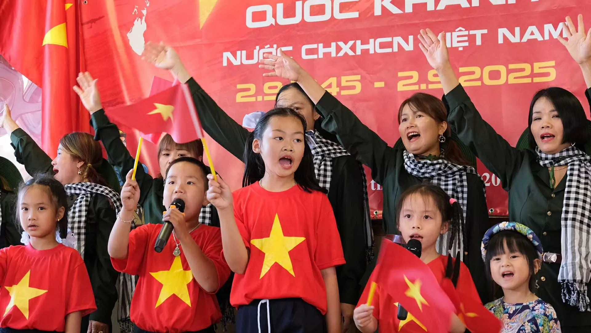 Cộng đồng người Việt Nam tại Belarus kỷ niệm 80 năm Quốc khánh Cộng đồng người Việt Nam tại Belarus kỷ niệm 80 năm Quốc khánh