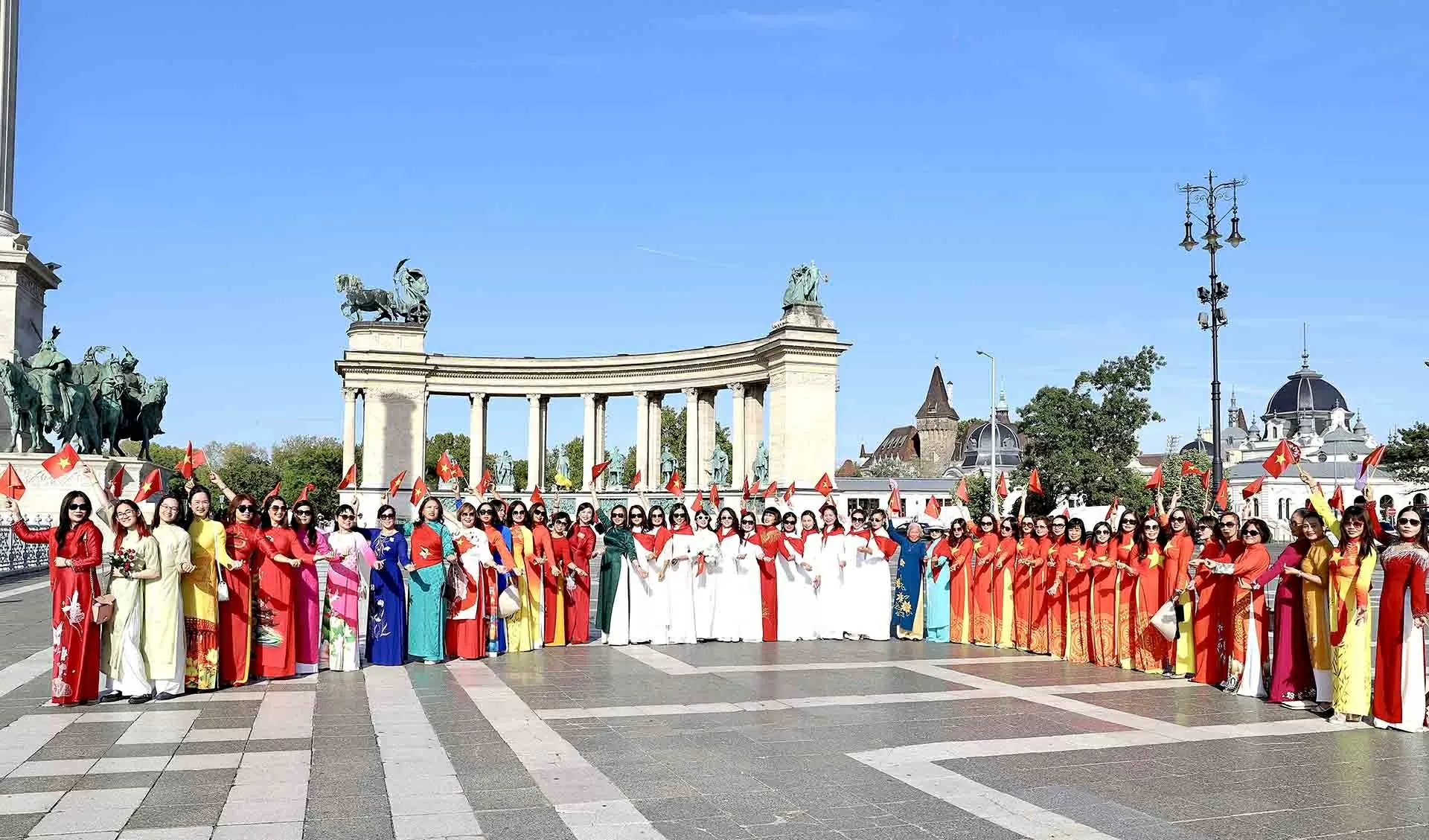 Kỷ niệm 80 năm Quốc khánh 2/9 tại Budapest: Khẳng định vị thế quốc gia,   vun đắp tình hữu nghị và quan hệ Đối tác toàn diện Việt Nam Hungary