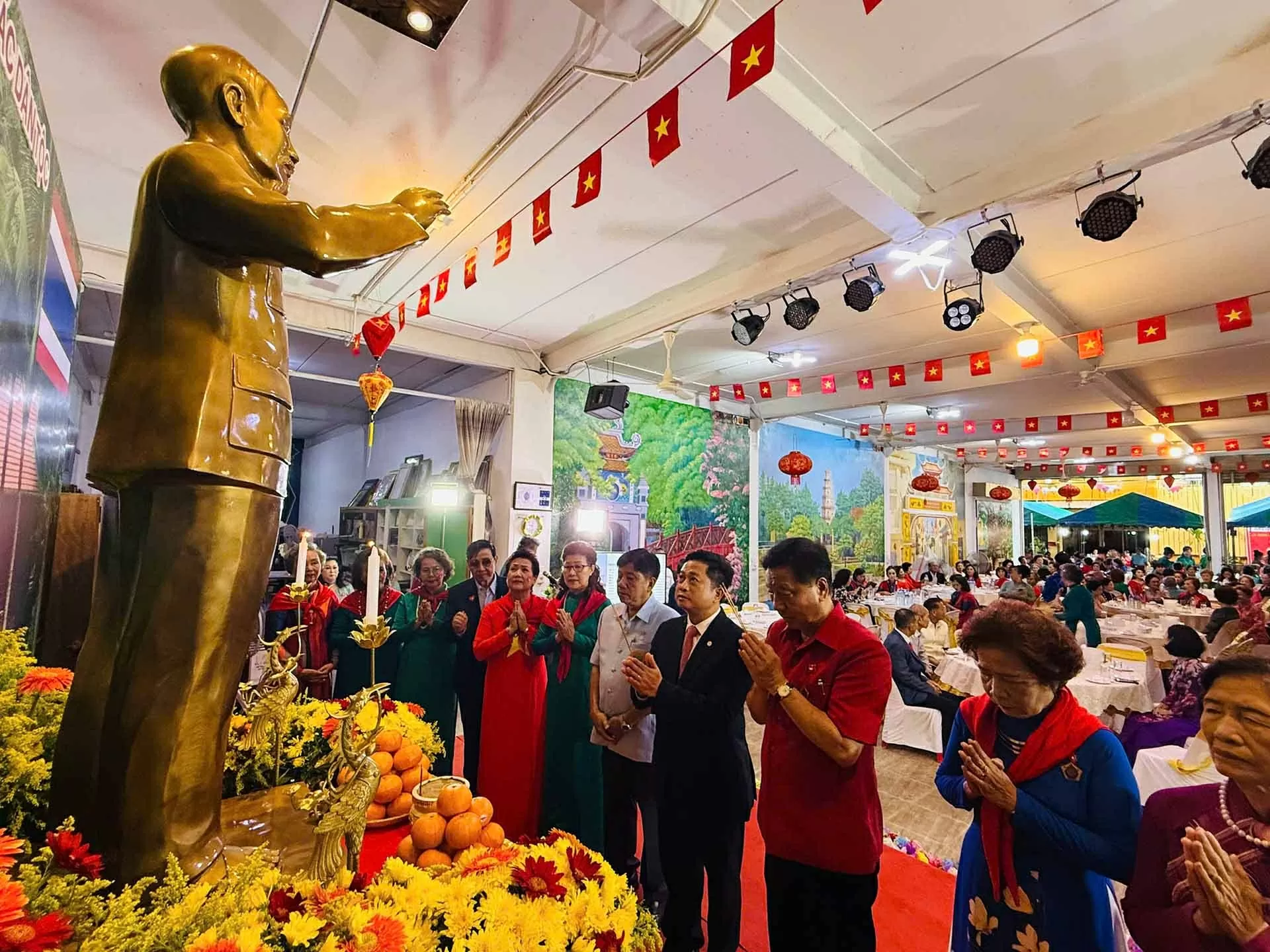 Kiều bào tại Thái Lan tổ chức kỷ niệm 80 năm Quốc khánh trên phố Việt Nam Kiều bào tại Thái Lan tổ chức kỷ niệm 80 năm Quốc khánh trên phố Việt Nam