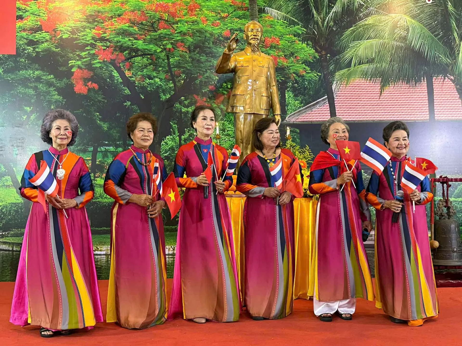 Kiều bào tại Thái Lan tổ chức kỷ niệm 80 năm Quốc khánh trên phố Việt Nam