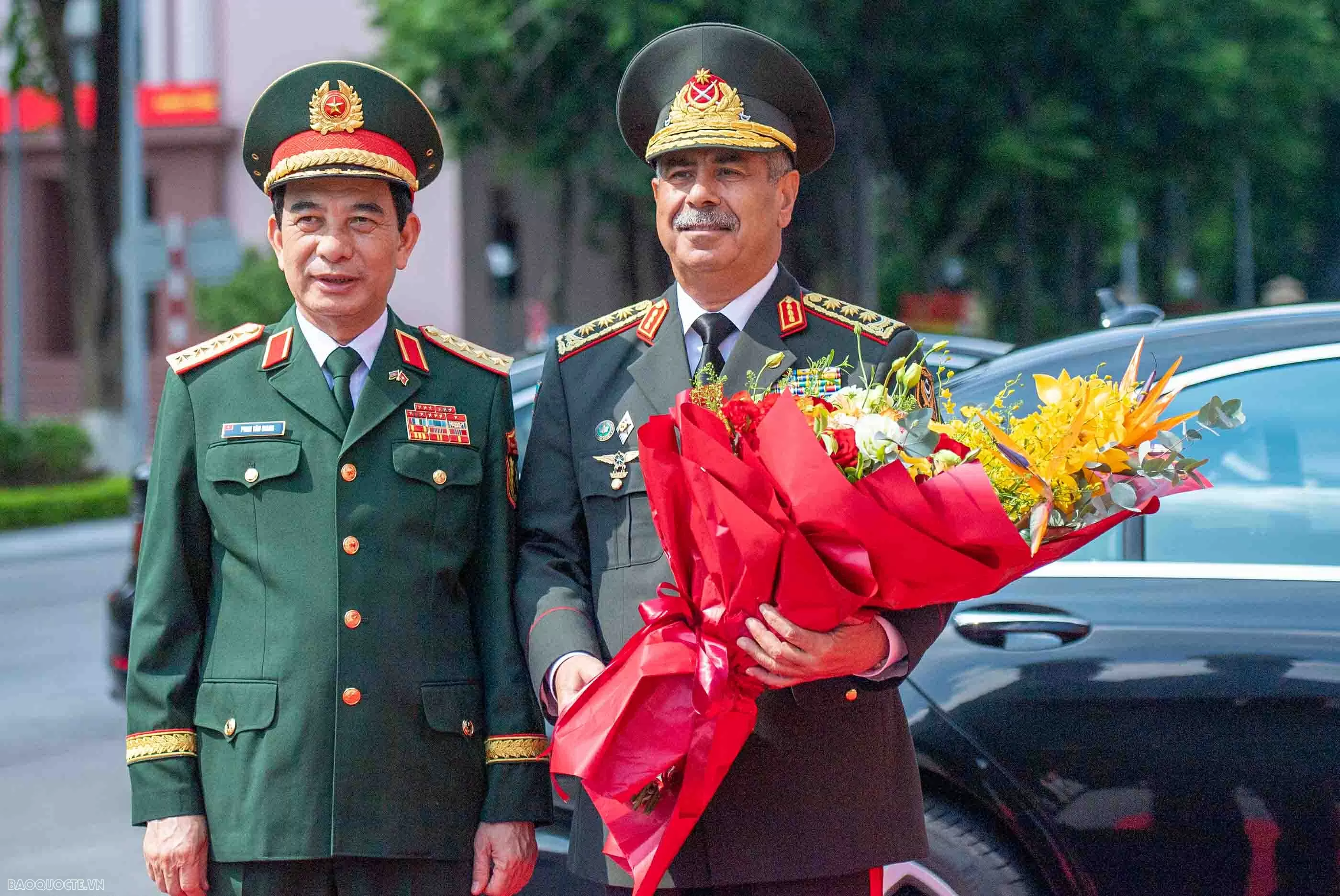 Bộ trưởng Quốc phòng Phan Văn Giang đón hội đàm với Bộ trưởng Quốc phòng Azerbaijan Bộ trưởng Quốc phòng Phan Văn Giang đón hội đàm với Bộ trưởng Quốc phòng Azerbaijan