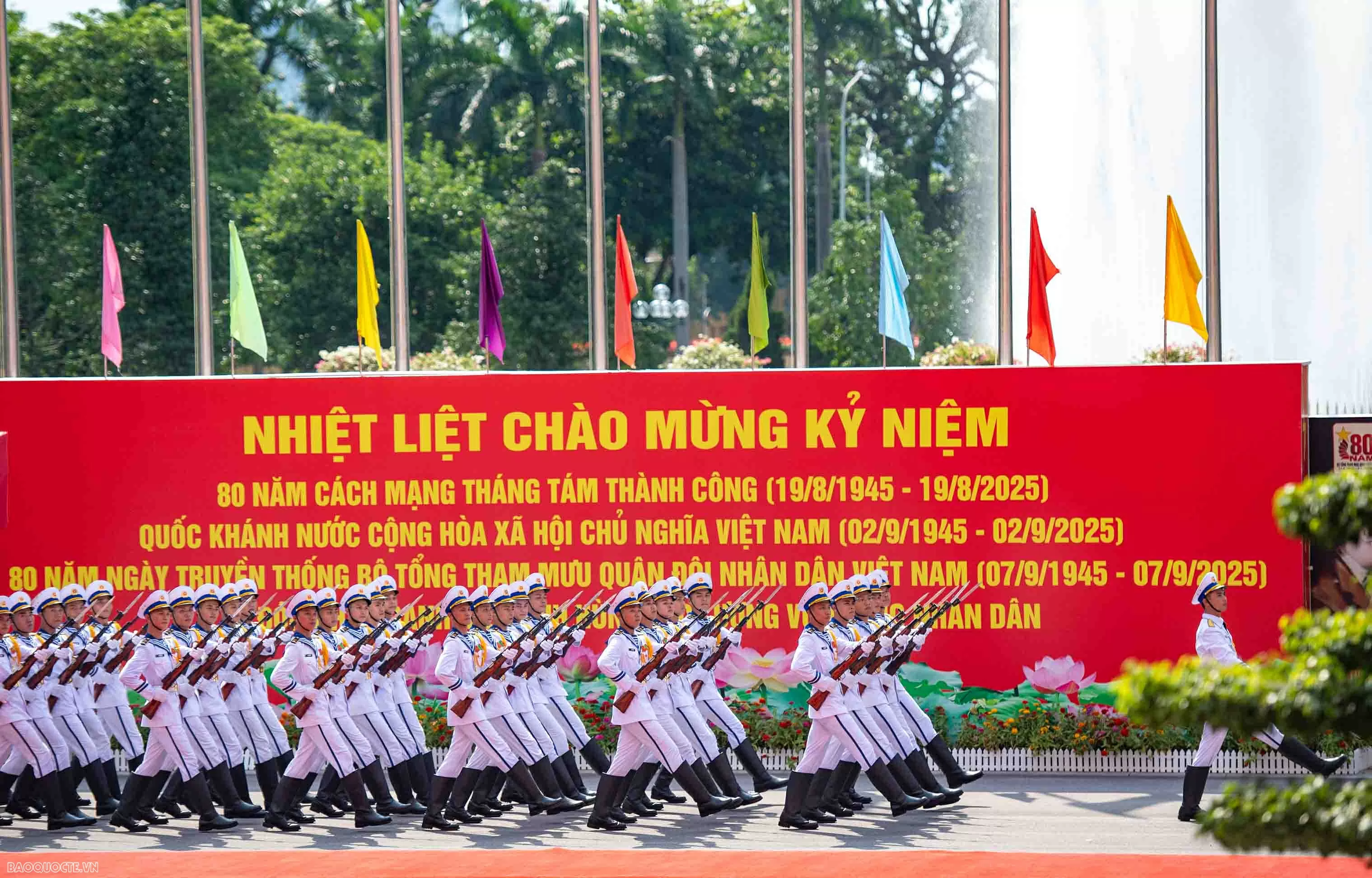 Bộ trưởng Quốc phòng Phan Văn Giang đón hội đàm với Bộ trưởng Quốc phòng Azerbaijan