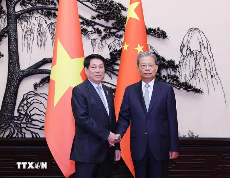 Chủ tịch nước Lương Cường hội kiến Ủy viên trưởng Nhân đại toàn quốc Trung Quốc Triệu Lạc Tế. (Nguồn: TTXVN) Chủ tịch nước Lương Cường hội kiến Ủy viên trưởng Nhân đại toàn quốc Trung Quốc Triệu Lạc Tế. (Nguồn: TTXVN)