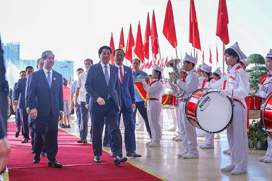 Lễ khai giảng đặc biệt của 1,6 triệu thầy, cô và gần 26 triệu học sinh, sinh viên