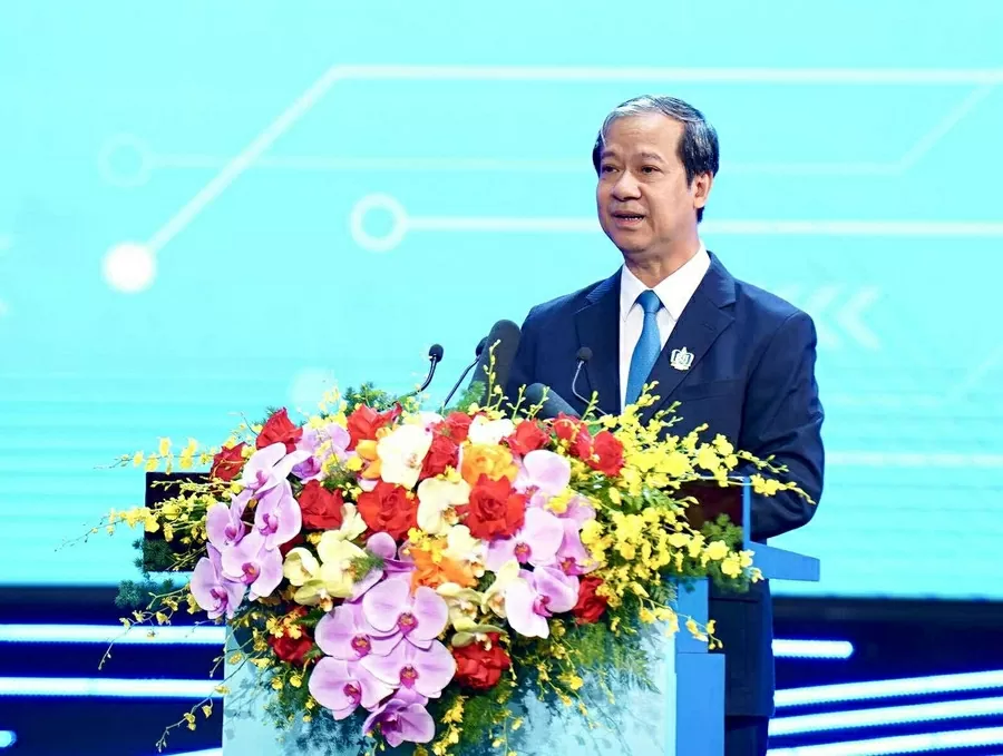 Lễ khai giảng đặc biệt của 1,6 triệu thầy, cô và gần 26 triệu học sinh, sinh viên Lễ khai giảng đặc biệt của 1,6 triệu thầy, cô và gần 26 triệu học sinh, sinh viên