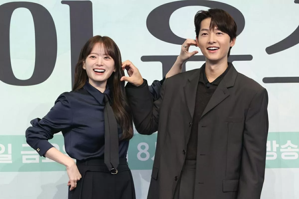 Diễn viên Hàn Quốc Song Joong-ki và Chun Woo-hee tái xuất trong phim lãng mạn ‘My Youth’