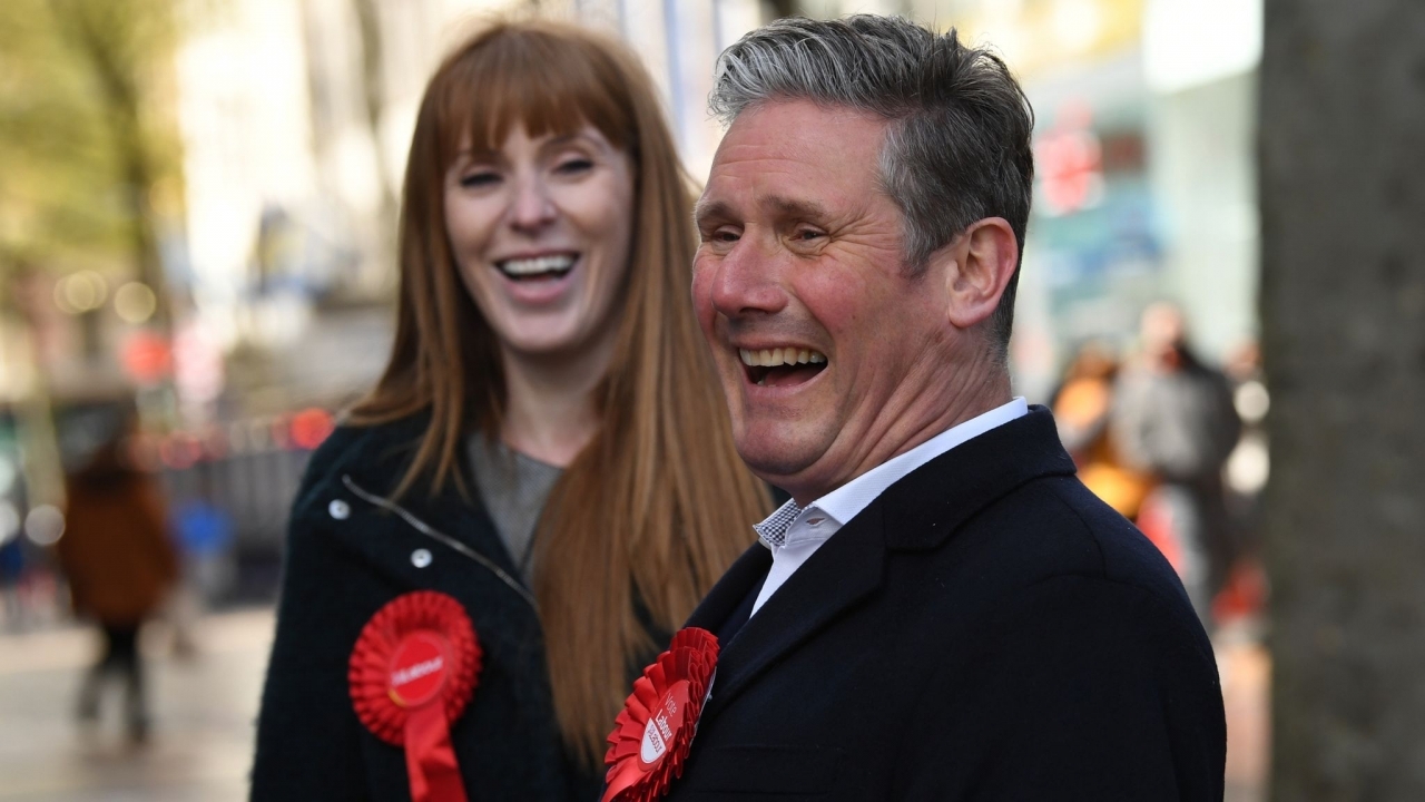 Chính trường Anh 'dậy sóng', Phó Thủ tướng từ chức vì bê bối thuế