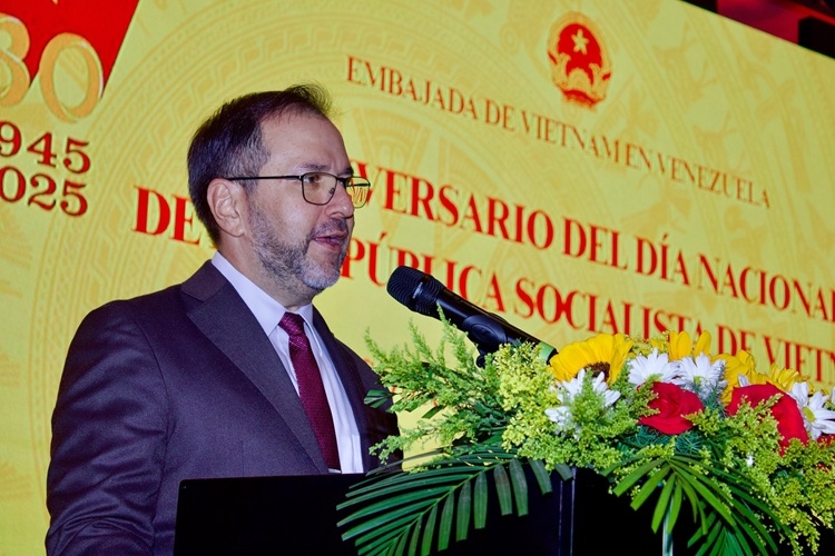 Kỷ niệm 80 năm Cách mạng tháng Tám và Quốc khánh 2/9 tại Venezuela Kỷ niệm 80 năm Cách mạng tháng Tám và Quốc khánh 2/9 tại Venezuela