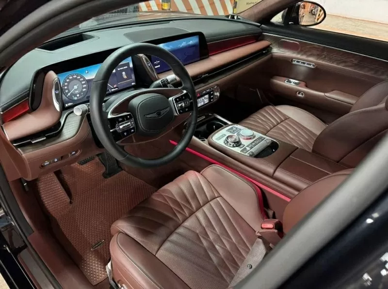 Không gian nội thất của Genesis G90 toát lên vẻ sang trọng và tinh tế.