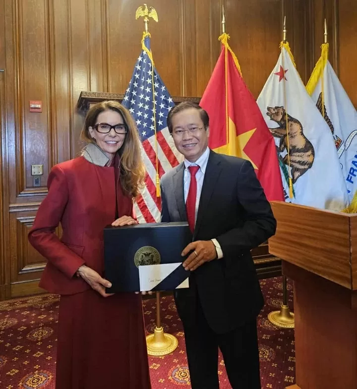 lễ thượng cờ kỷ niệm 80 năm Quốc khánh Việt Nam tại tòa thị chính San Francisco lễ thượng cờ kỷ niệm 80 năm Quốc khánh Việt Nam tại tòa thị chính San Francisco