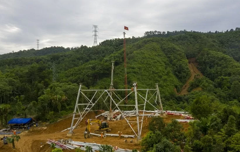 Dự án 500kV Lào Cai - Vĩnh Yên quyết tâm đóng điện trong tháng 9 Dự án 500kV Lào Cai - Vĩnh Yên quyết tâm đóng điện trong tháng 9