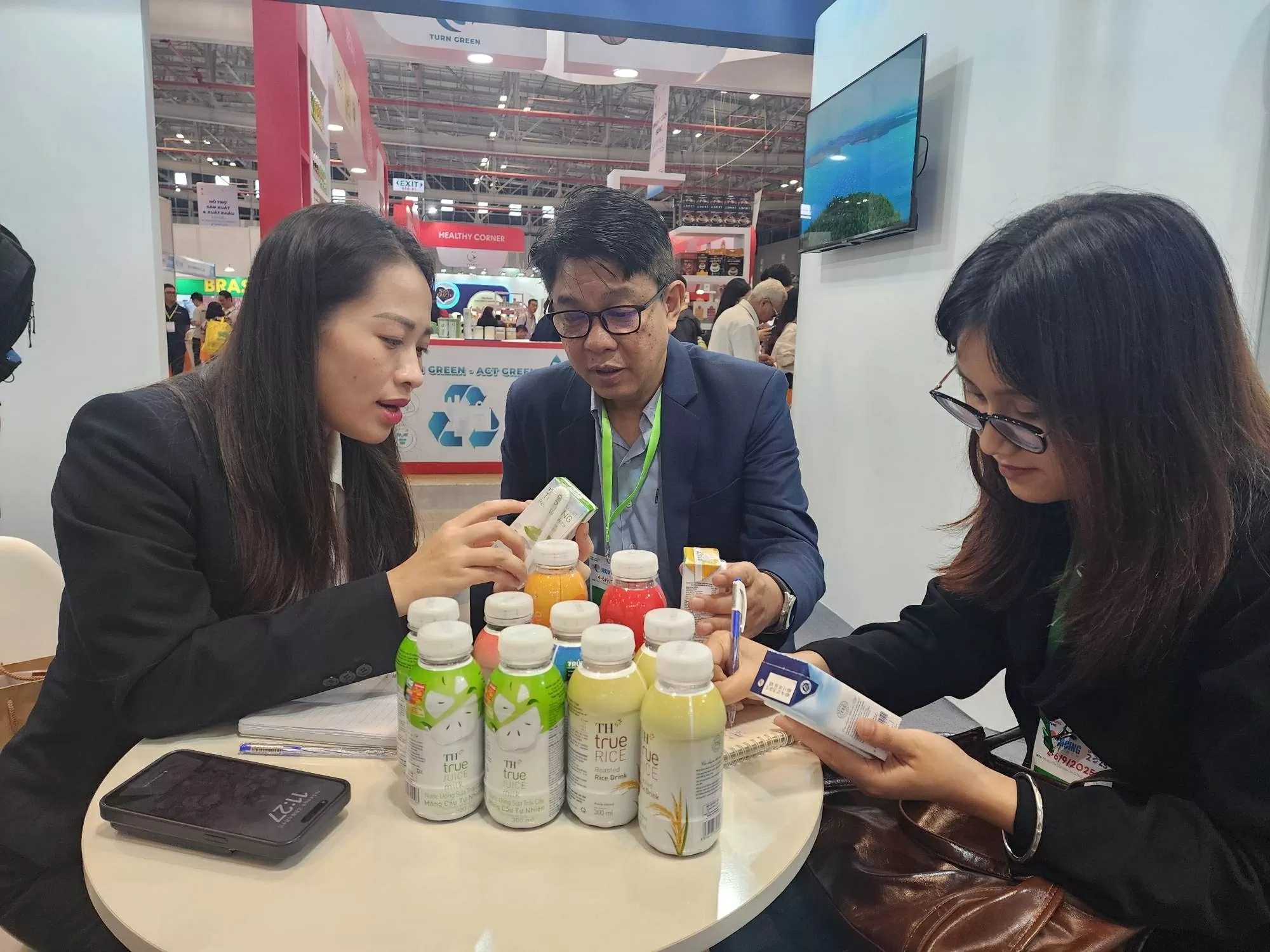 TH true MILK minh bạch chuỗi giá trị khi tiếp cận nhà mua quốc tế