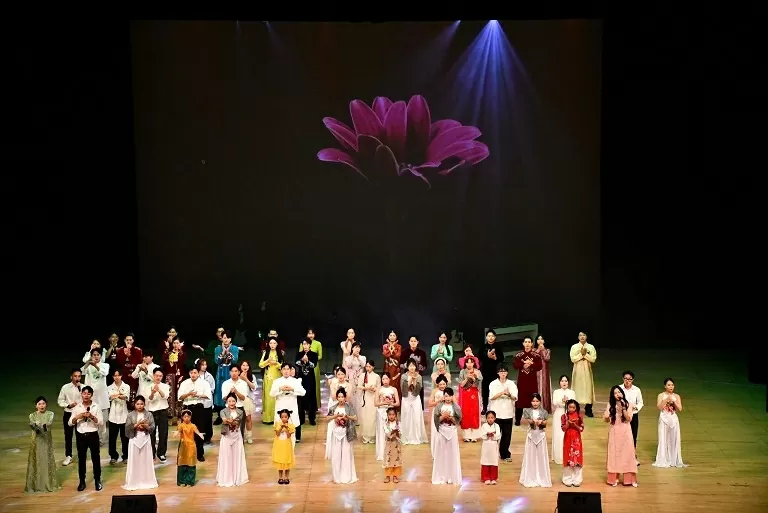 Tự hào một dải non sông – Dấu ấn nghệ thuật của người Việt tại vùng Kansai, Nhật Bản