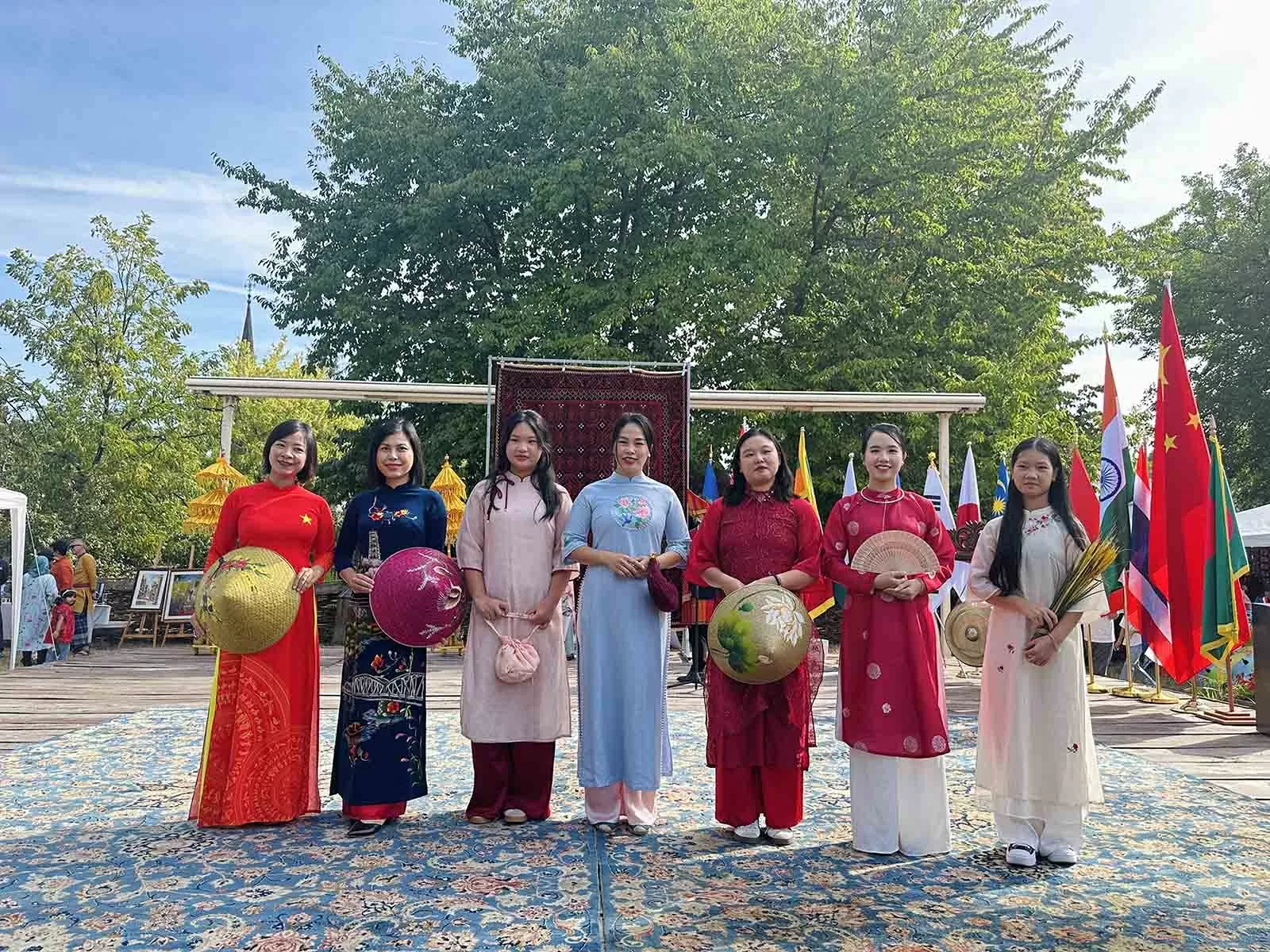 Việt Nam tham gia Lễ hội văn hóa châu Á lần thứ 3 tại Romania Việt Nam tham gia Lễ hội văn hóa châu Á lần thứ 3 tại Romania