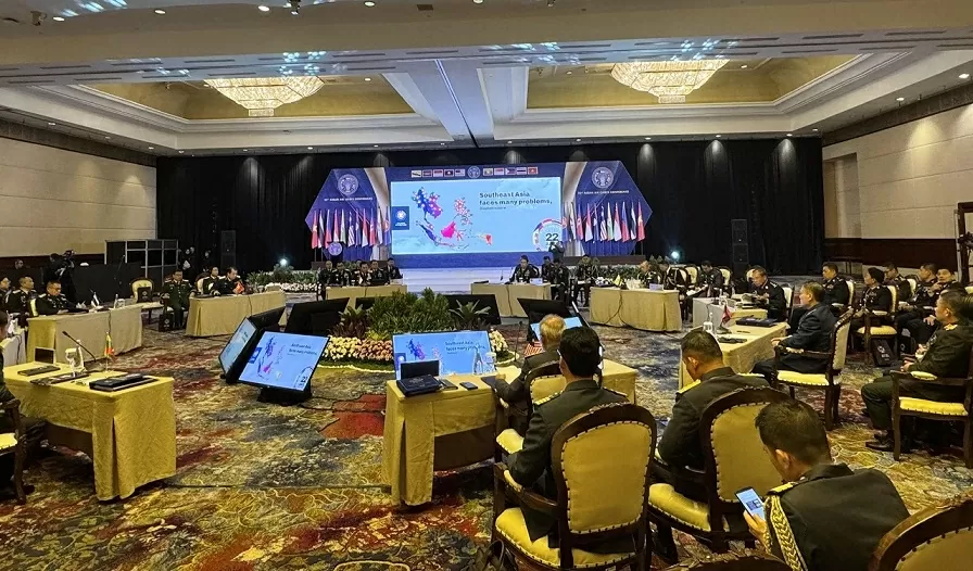 Việt Nam tham dự Hội nghị Tư lệnh Không quân ASEAN lần thứ 22: Thông điệp hợp tác quốc phòng vì hòa bình Việt Nam tham dự Hội nghị Tư lệnh Không quân ASEAN lần thứ 22: Thông điệp hợp tác quốc phòng vì hòa bình