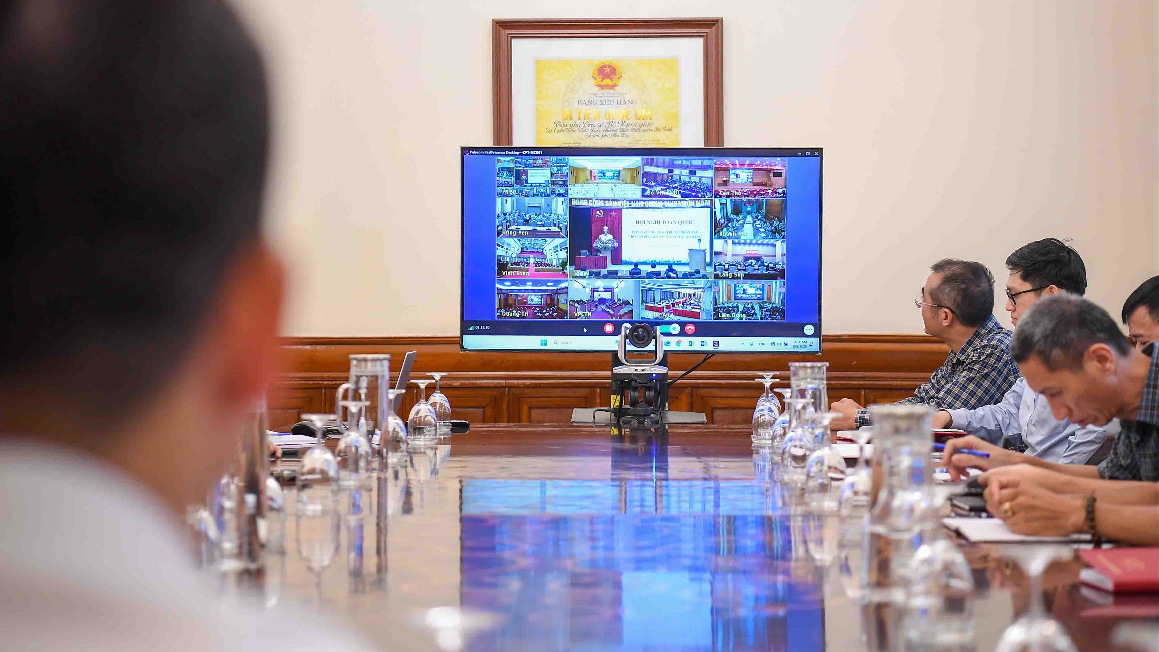 Bộ Ngoại giao cùng gần 4.000 điểm cầu trên cả nước tham gia tập huấn ứng dụng trí tuệ nhân tạo