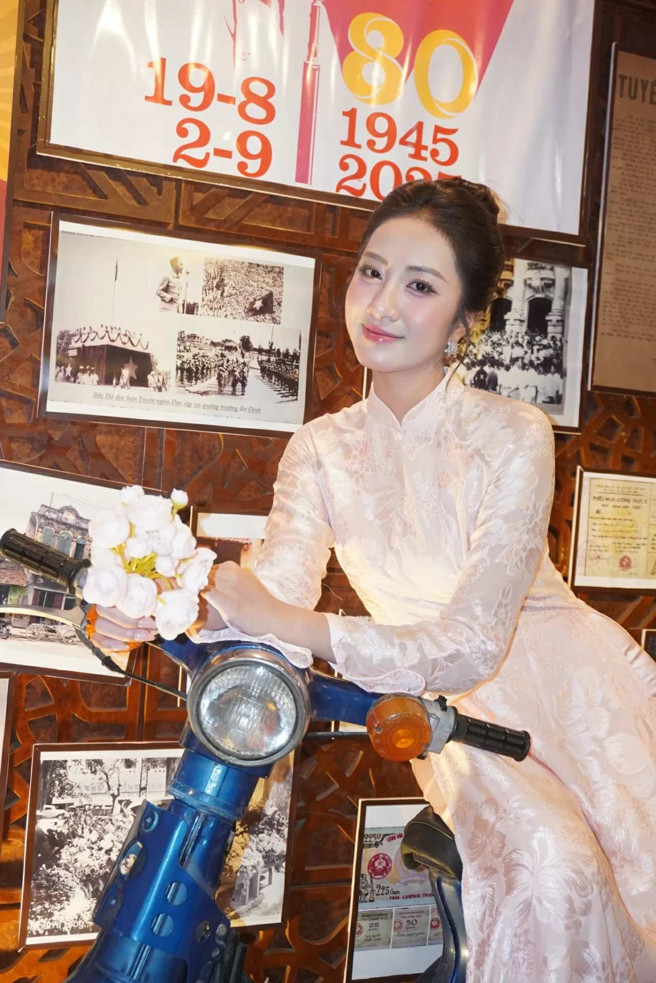 Ngắm nhan sắc dịu dàng của Hoa hậu Hà Trúc Linh