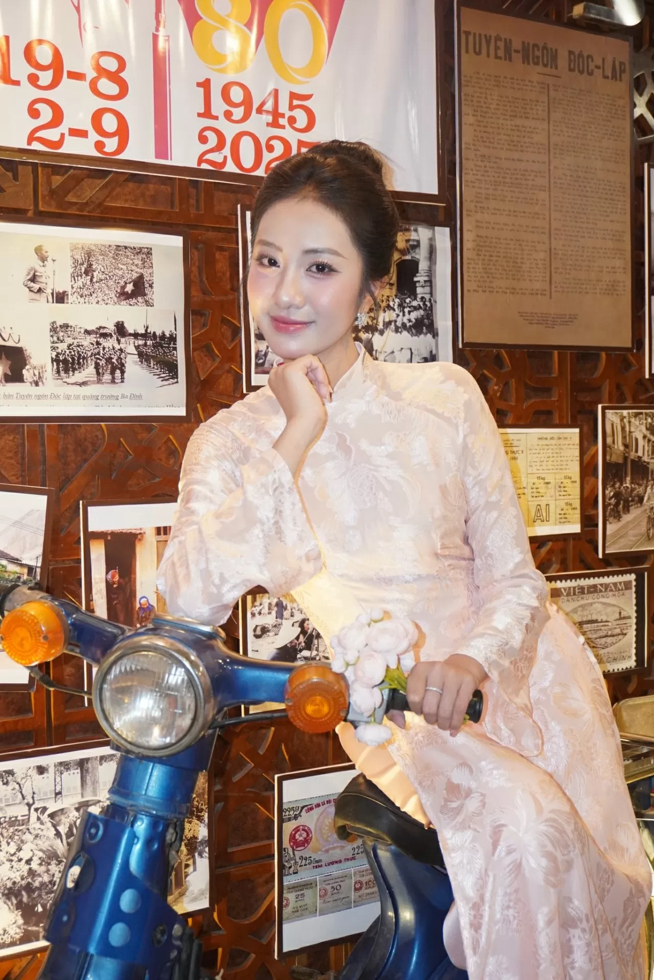 Ngắm nhan sắc dịu dàng của Hoa hậu Hà Trúc Linh