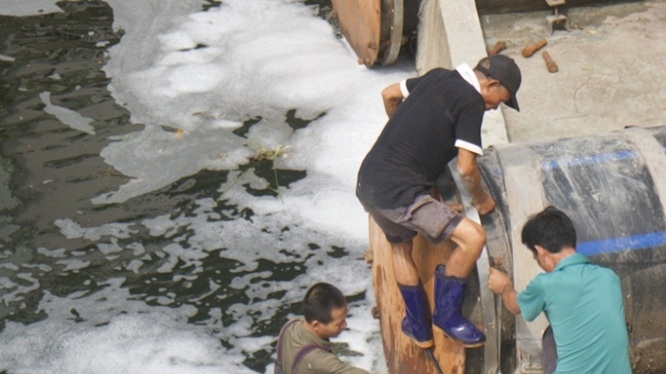 Hà Nội: Bơm nước từ hồ Tây qua hai đường ống riêng về sông Tô Lịch