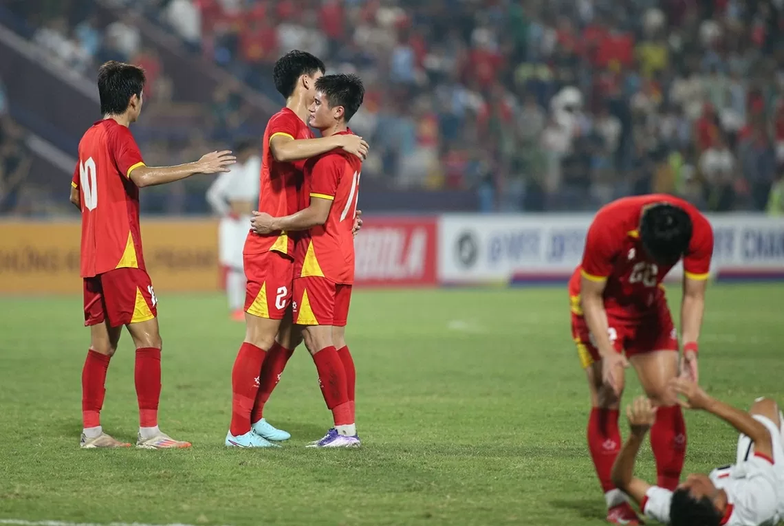 U23 châu Á 2026: U23 Việt Nam toàn thắng vòng loại, động viên đồng nghiệp Yemen