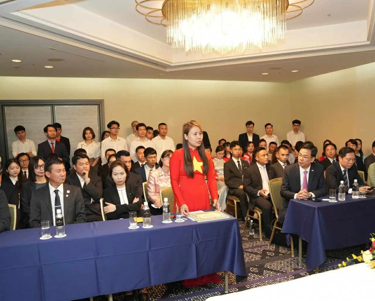 Phó Thủ tướng Chính phủ Lê Thành Long gặp gỡ cộng đồng người Việt tại Kansai, Nhật Bản