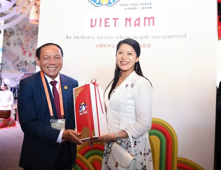 Ngày Quốc gia Việt Nam tại Expo 2025 gây ấn tượng với bạn bè quốc tế Ngày Quốc gia Việt Nam tại EXPO 2025 gây ấn tượng đẹp với bạn bè quốc tế