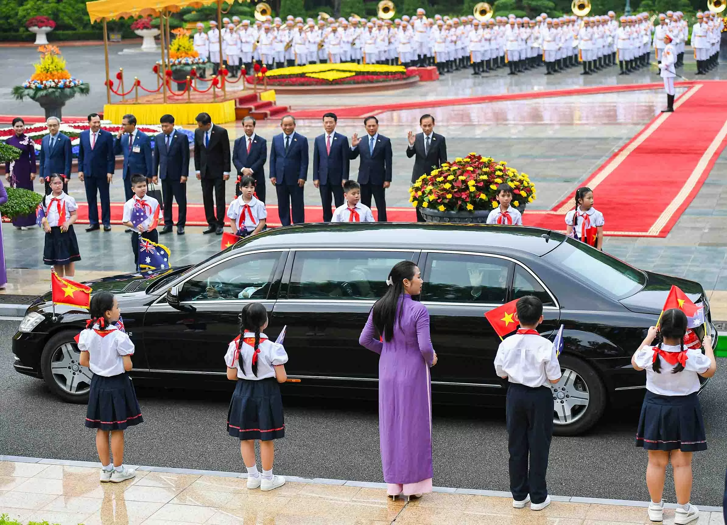 Chủ tịch nước Lương Cường và Phu nhân chủ trì lễ đón chính thức Toàn quyền Australia và Phu quân