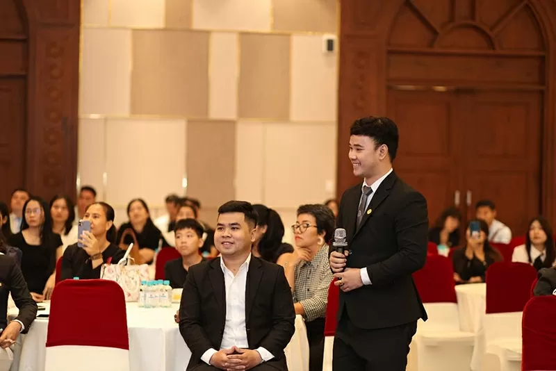 Đồng nghiệp nhận xét luật sư Luận kiên trì, chuyên nghiệp trong cách làm việc.