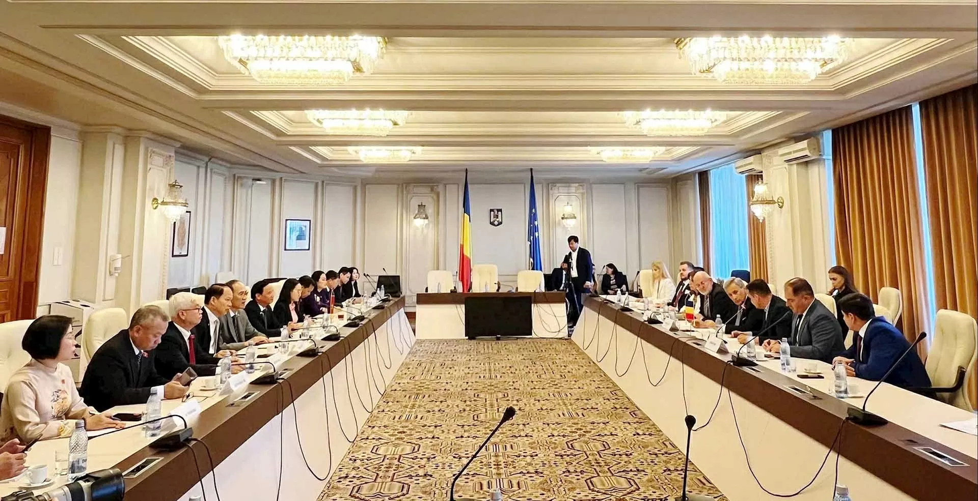 Thúc đẩy quan hệ Việt Nam-Romania trên tất cả các lĩnh vực Thúc đẩy quan hệ Việt Nam-Romania trên tất cả các lĩnh vực