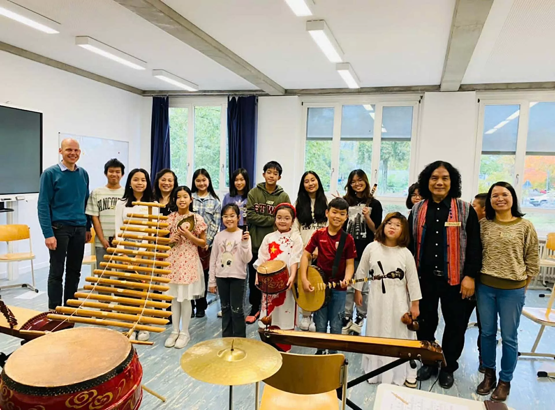 Đưa tiếng Việt vang xa