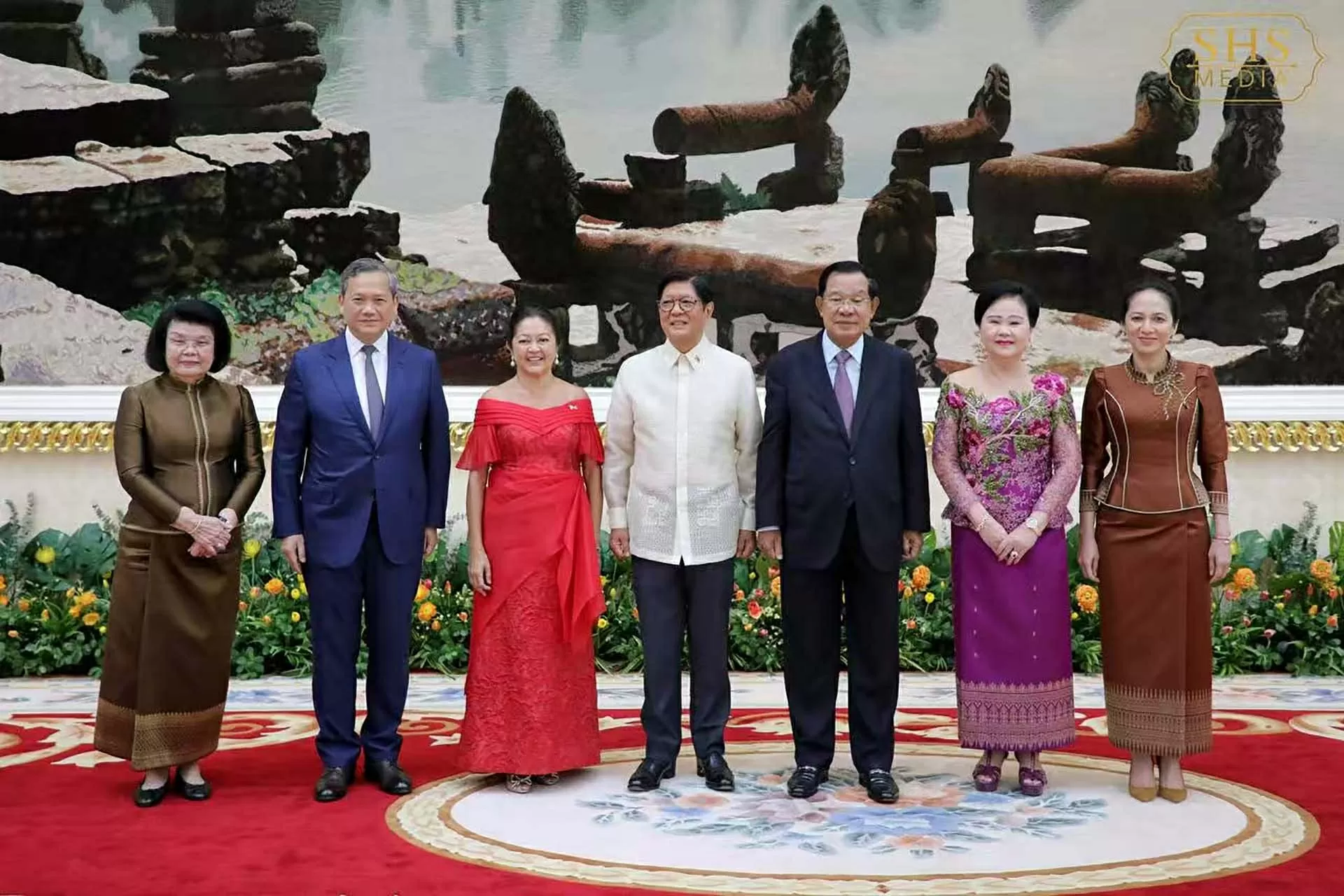 Quyền Nguyên thủ quốc gia kiêm Chủ tịch Thượng viện Campuchia Hun Sen chủ trì Quốc yến chiêu đãi Tổng thống Ferdinand R. Marcos Jr, ngày 8/9. (Nguồn: Văn phòng Tổng thống Philippines)