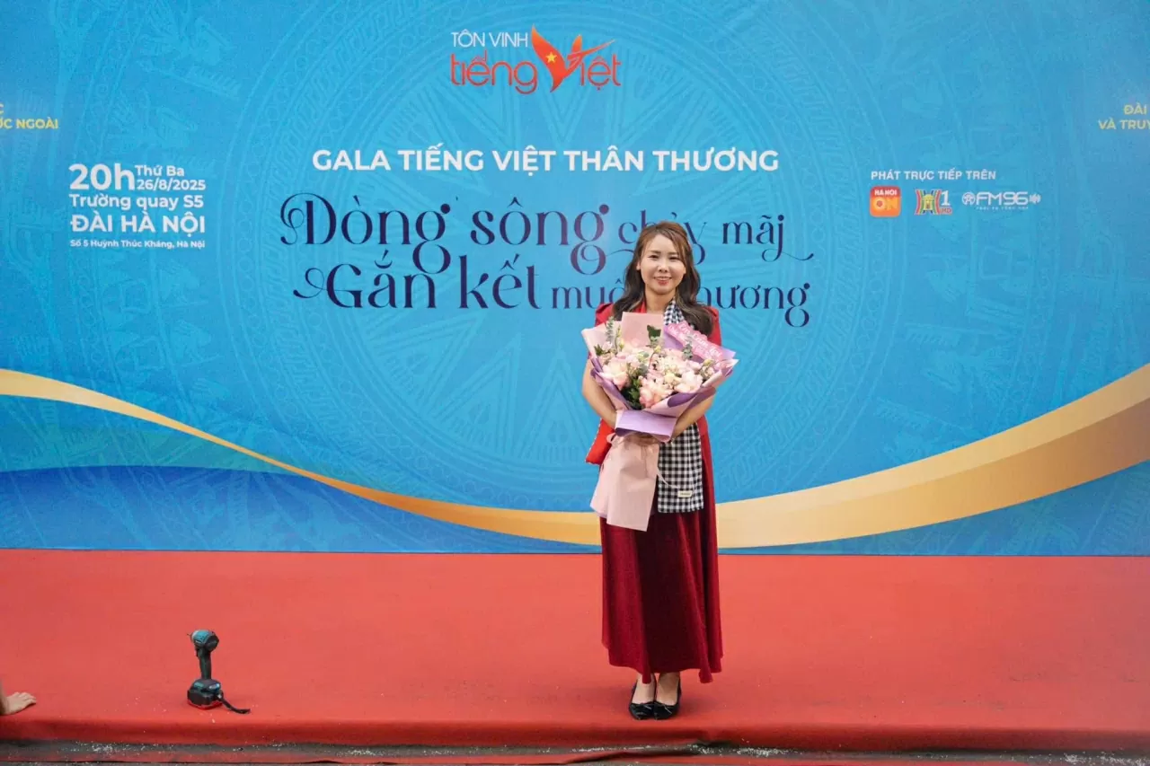 Đưa tiếng Việt vang xa