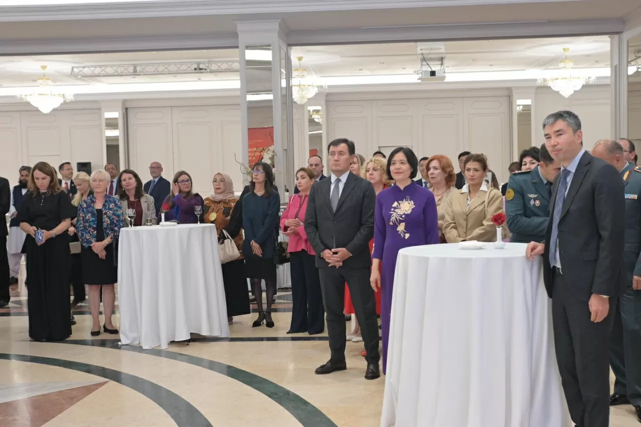 Kỷ niệm 80 năm Quốc khánh Việt Nam tại Astana: Việt Nam và Kazakhstan cùng hướng tới tương lai hòa bình, hợp tác và thịnh vượng Kỷ niệm 80 năm Quốc khánh Việt Nam tại Astana: Việt Nam và Kazakhstan cùng hướng tới tương lai hòa bình, hợp tác và thịnh vượng
