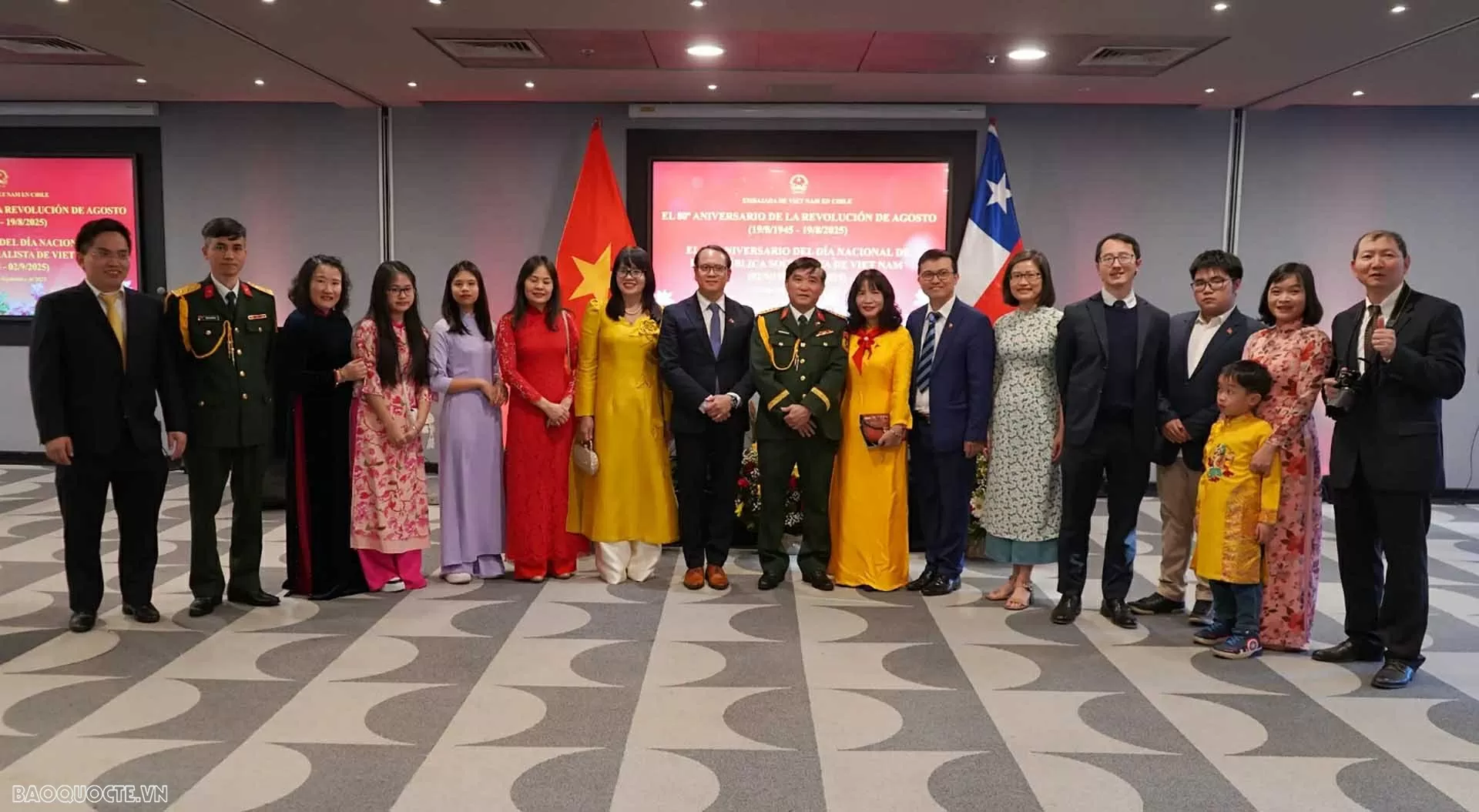 Đại sứ quán Việt Nam tại Chile tổ chức kỷ niệm 80 năm Cách mạng tháng Tám và Quốc khánh 2/9 Đại sứ quán Việt Nam tại Chile tổ chức kỷ niệm 80 năm Cách mạng tháng Tám và Quốc khánh 2/9
