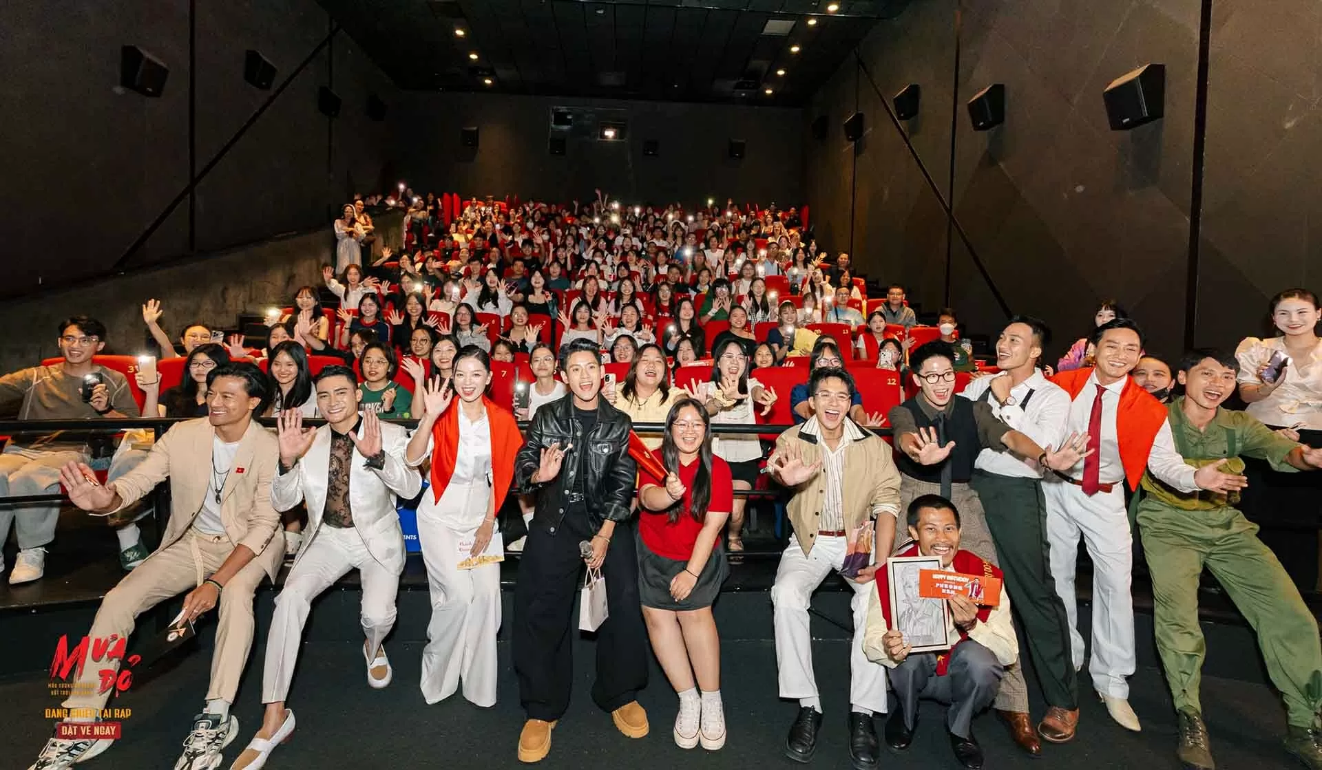 Dấu mốc vàng mang tên ‘Mưa đỏ’ Dấu mốc vàng mang tên ‘Mưa đỏ’