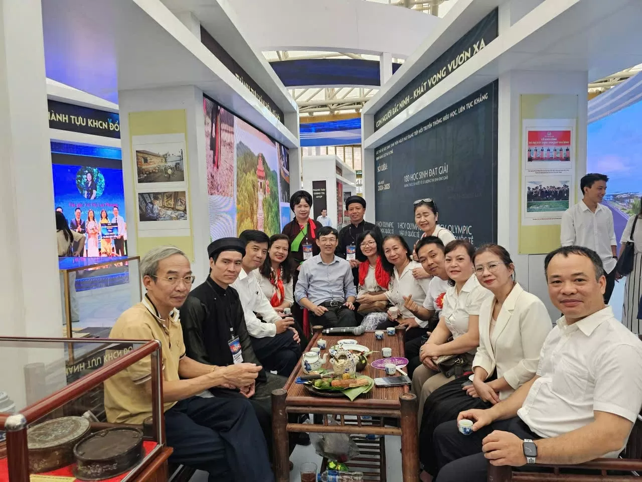 Báo Thế giới và Việt Nam tìm về hành trình 80 năm vẻ vang của đất nước và nền Ngoại giao cách mạng Báo Thế giới và Việt Nam tìm về hành trình 80 năm vẻ vang của đất nước và nền Ngoại giao cách mạng