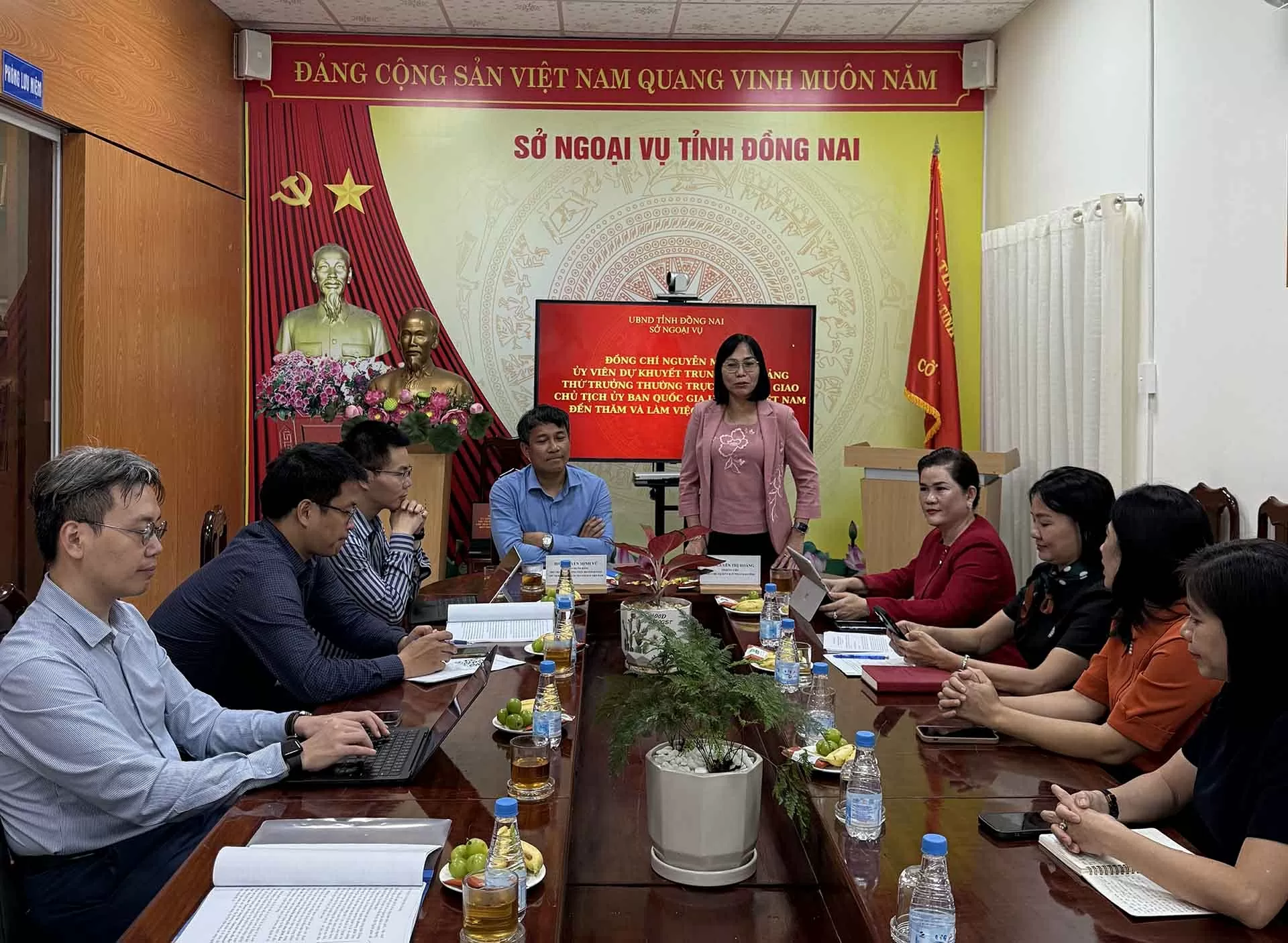 Thứ trưởng Thường trực Bộ Ngoại giao Nguyễn Minh Vũ thăm và làm việc với Sở Ngoại vụ tỉnh Đồng Nai
