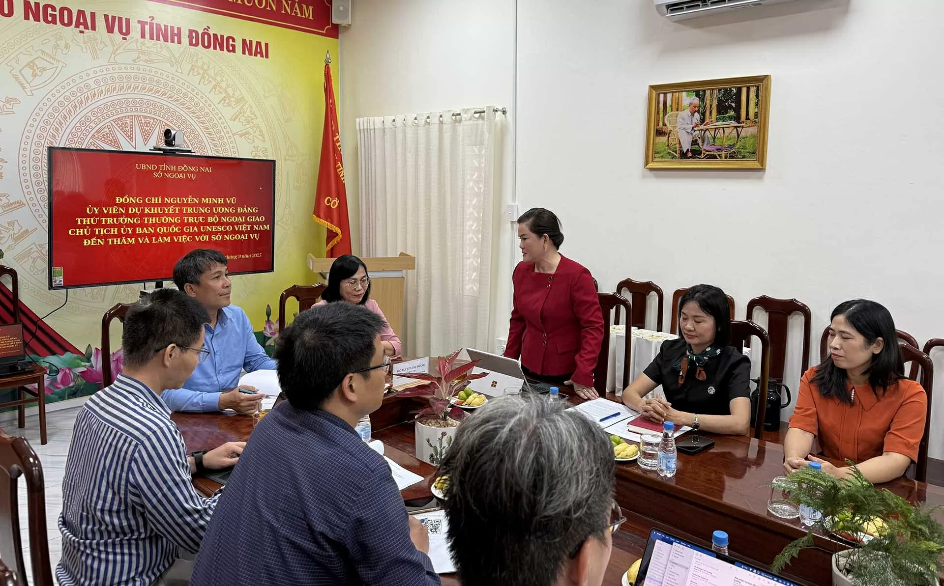 Thứ trưởng Thường trực Bộ Ngoại giao Nguyễn Minh Vũ thăm và làm việc với Sở Ngoại vụ tỉnh Đồng Nai