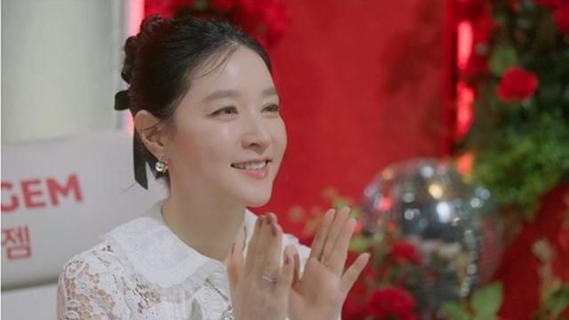 Lee Young-ae tái xuất trong chương trình ‘Immortal Songs’ của KBS2