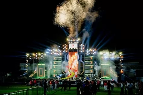 Di sản vươn cao Di sản vươn cao