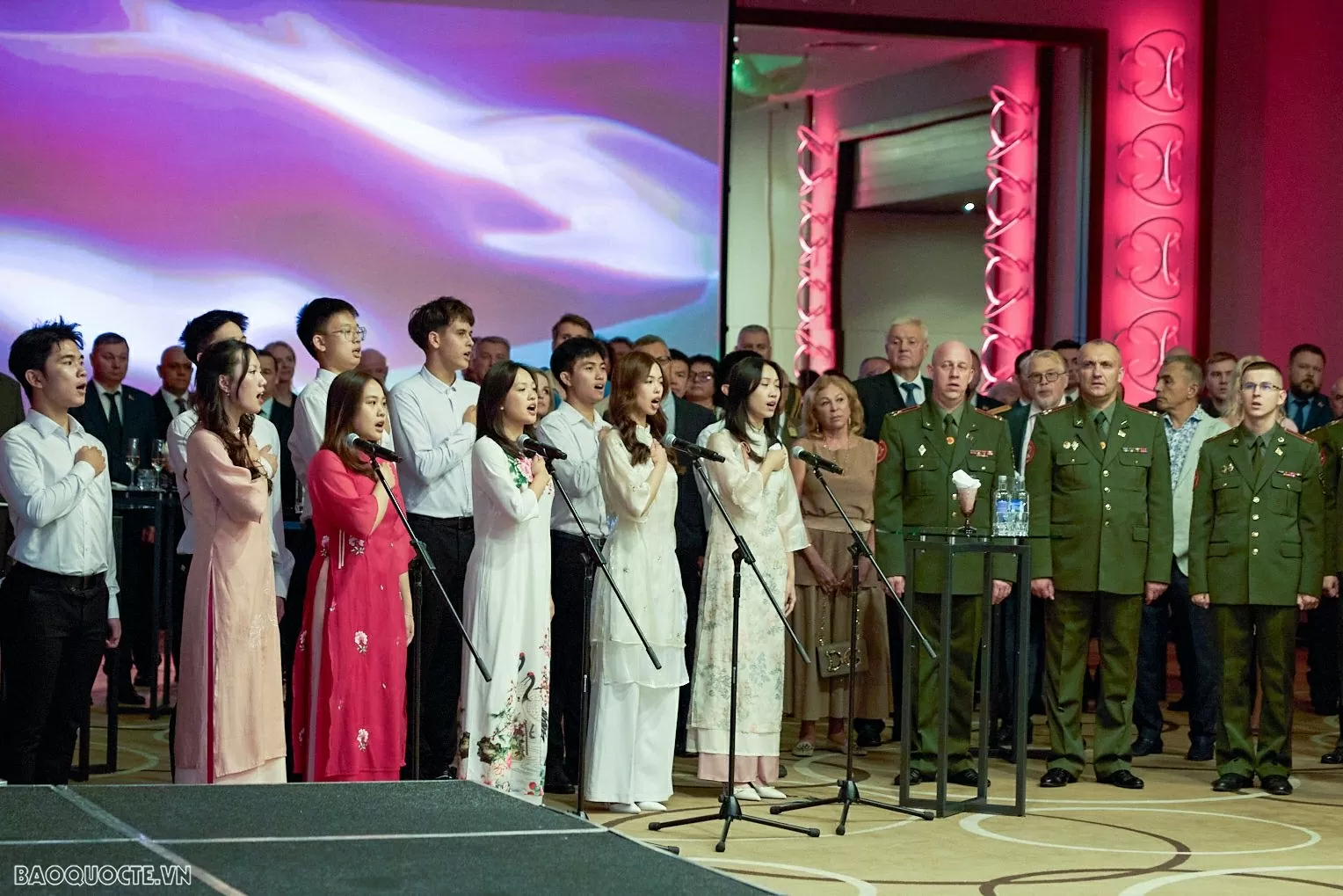 Đại sứ quán Việt Nam tại Belarus chiêu đãi kỷ niệm 80 năm Quốc khánh