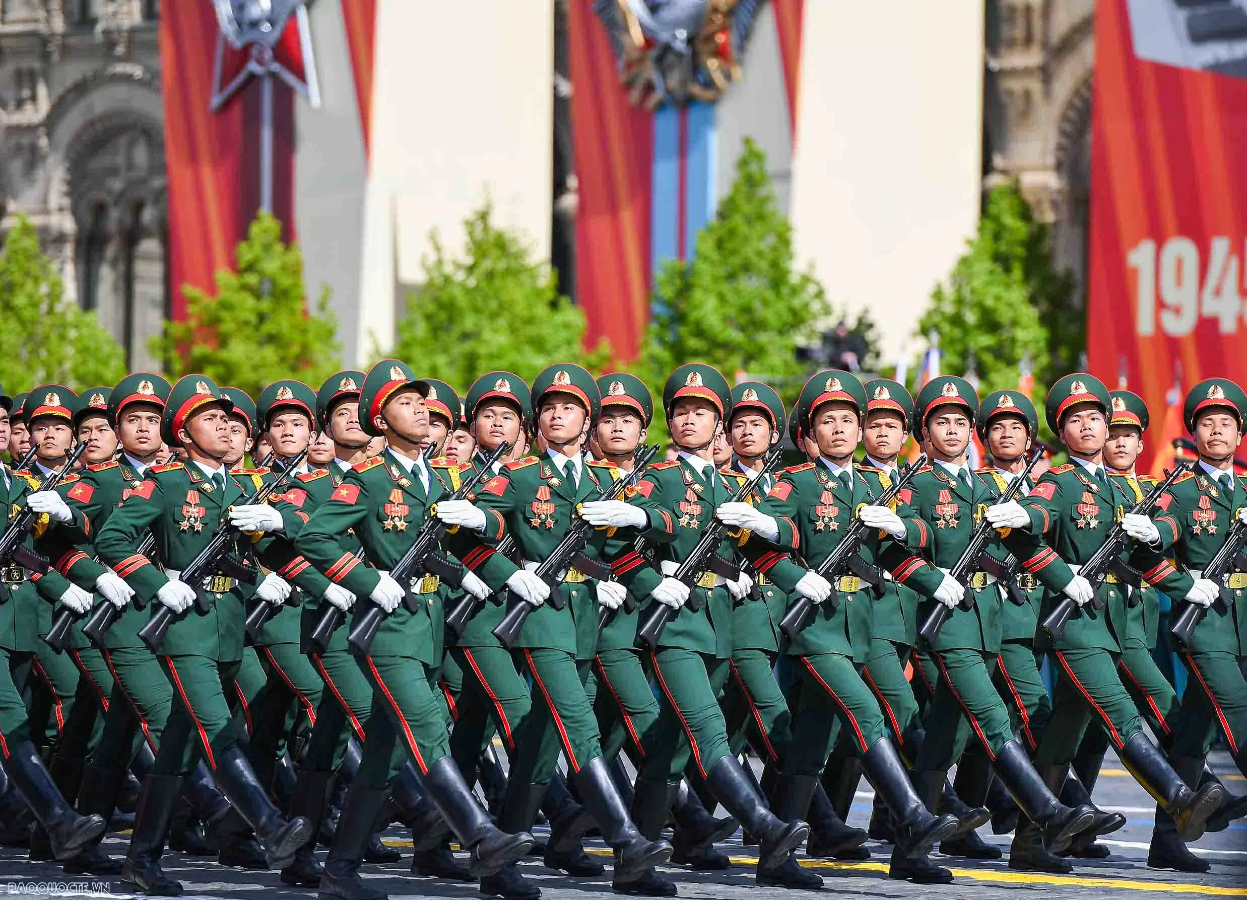 Những bước chân kiêu hùng của Quân đội Nhân dân Việt Nam giữa Quảng trường Đỏ Những bước chân kiêu hùng của Quân đội Nhân dân Việt Nam giữa Quảng trường Đỏ