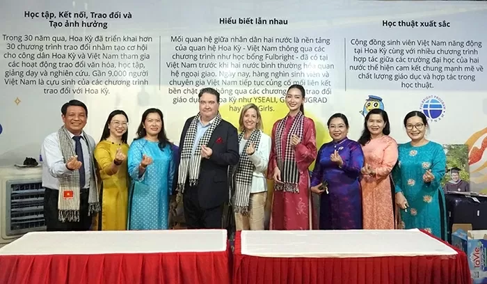 Giao lưu Việt - Mỹ tại Cần Thơ