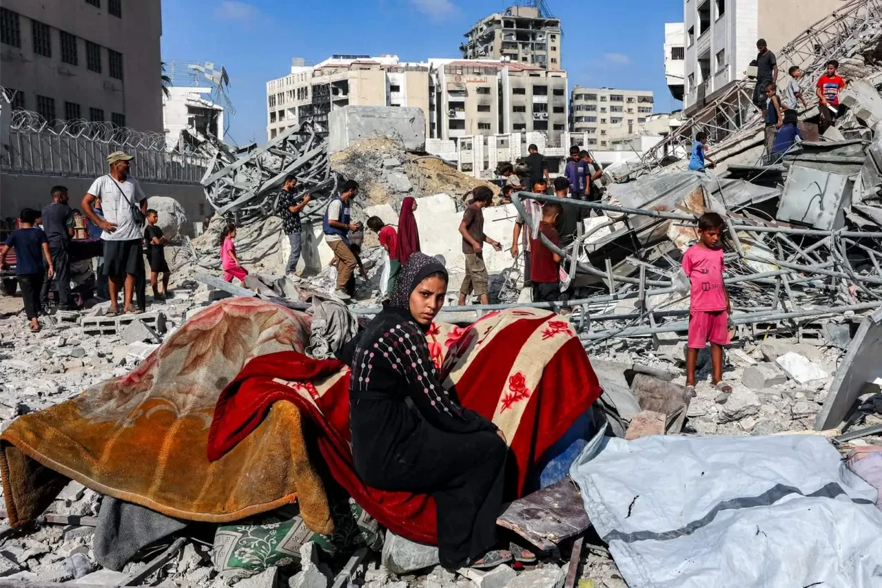 ảnh ấn tượng 15/9 Ảnh ấn tượng: Tổng thống Mỹ 'tái xuất' một giải đấu sau 10 năm, cựu Thủ tướng Thái Lan chấp hành án tù, chính trường Nhật Bản lại biến động