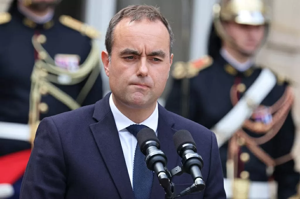Vì sao Macron tin rằng Lecornu có thể cứu nước Pháp khỏi vực thẳm