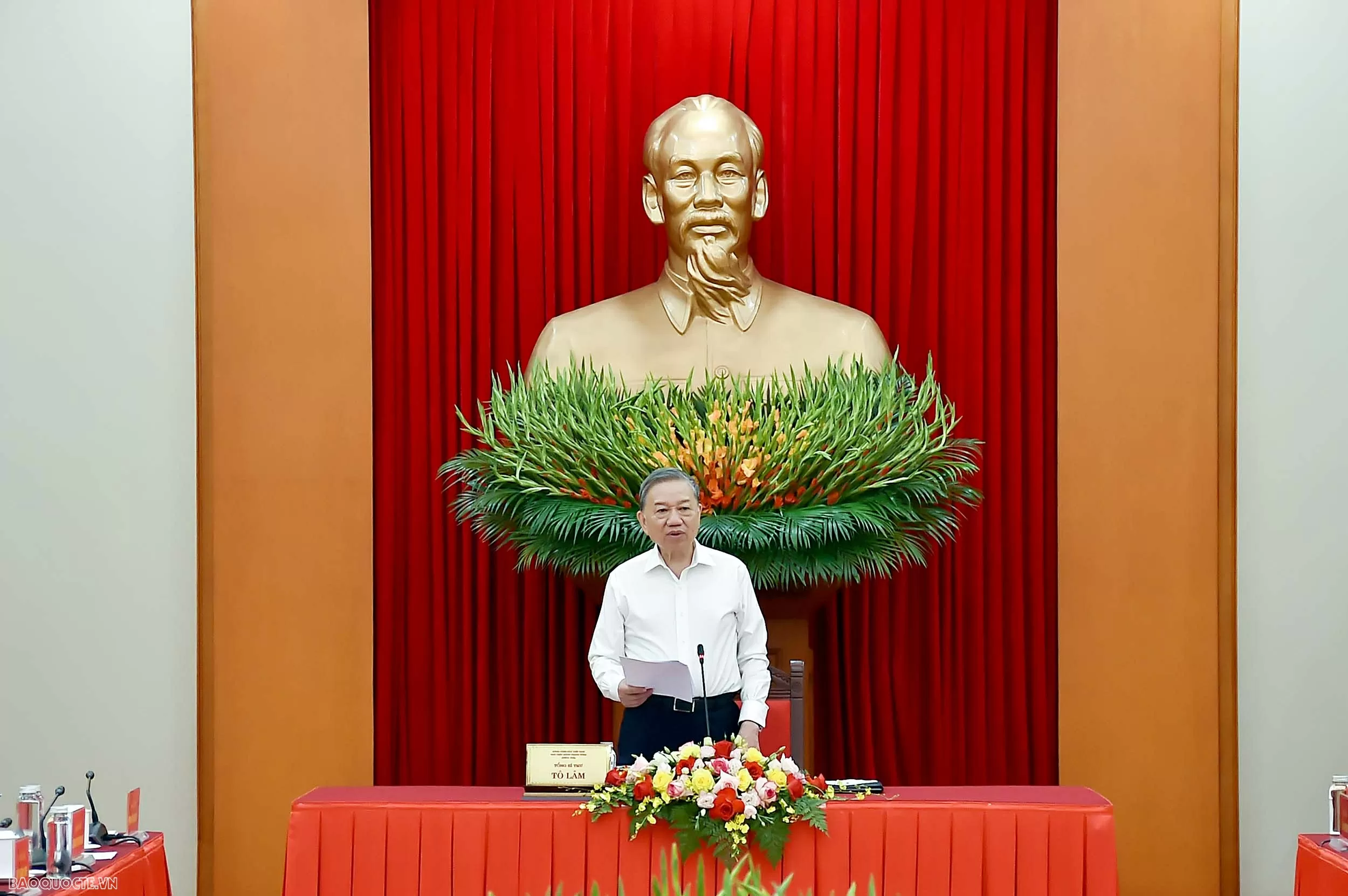 Tổng Bí thư Tô Lâm: Phát huy mạnh mẽ hơn nữa vai trò tiên phong và nhiệm vụ trọng yếu, thường xuyên của đối ngoại và hội nhập quốc tế Tổng Bí thư Tô Lâm: Phát huy mạnh mẽ hơn nữa vai trò tiên phong và nhiệm vụ trọng yếu, thường xuyên của đối ngoại và hội nhập quốc tế