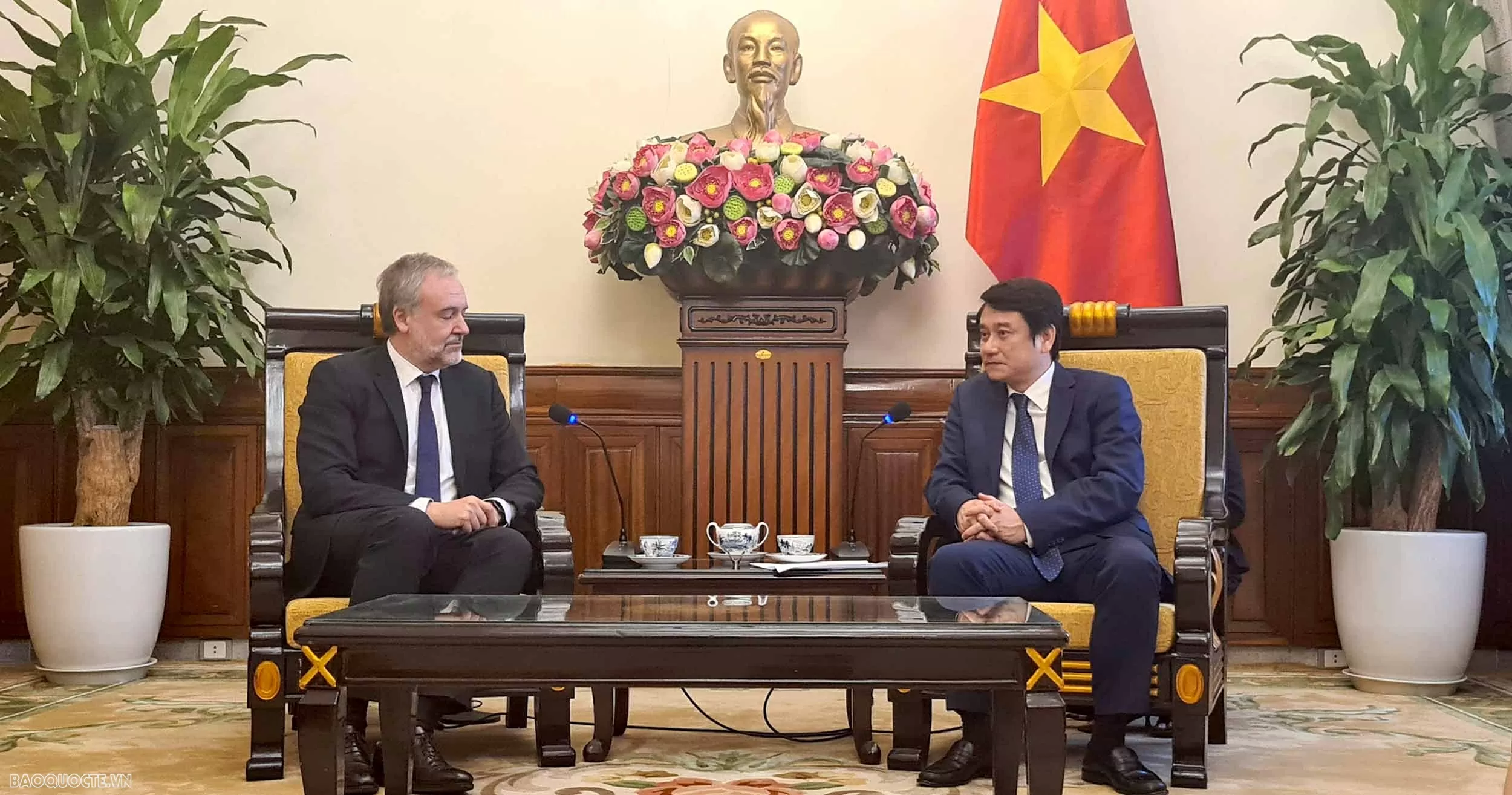 Việt Nam mong muốn tăng cường hợp tác với UNIDROIT trong xây dựng và hoàn thiện hệ thống pháp luật đáp ứng yêu cầu phát triển trong kỷ nguyên mới Việt Nam mong muốn tăng cường hợp tác với UNIDROIT trong xây dựng và hoàn thiện hệ thống pháp luật đáp ứng yêu cầu phát triển trong kỷ nguyên mới